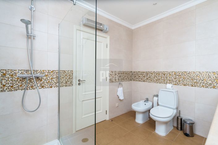 Image No.24-4 Bed Villa for sale