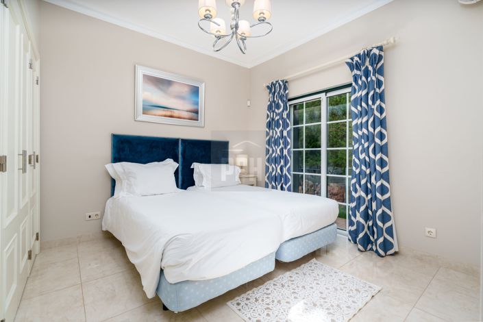 Image No.26-4 Bed Villa for sale