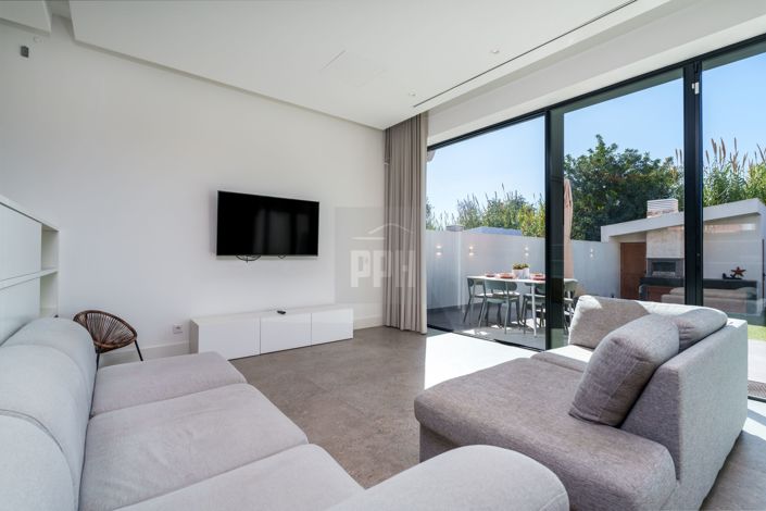 Image No.5-3 Bed Townhouse for sale