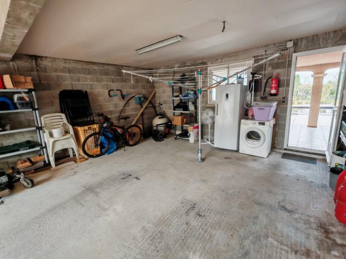 Image No.19-Propriété de 8 chambres à vendre à Adissan