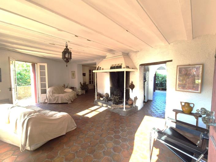 Image No.2-4 Bed Village House for sale