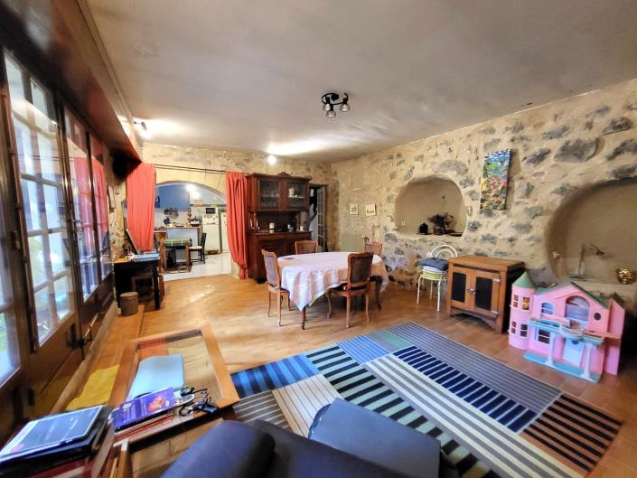 Image No.14-3 Bed Village House for sale