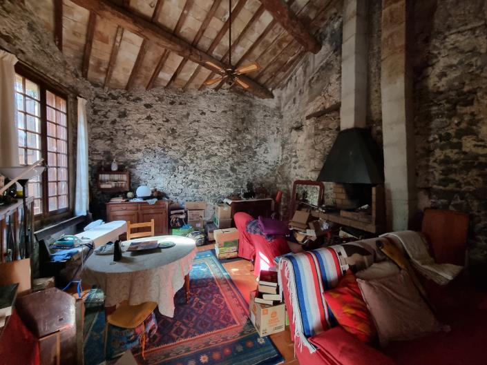 Image No.21-3 Bed Village House for sale