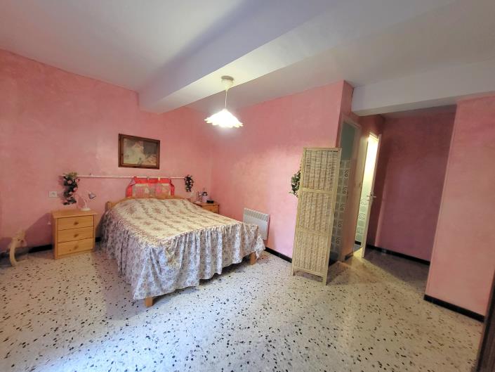 Image No.14-Maison de village de 3 chambres à vendre à Neffiès