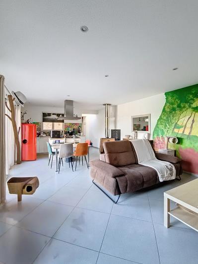 Image No.4-1 Bed House for sale