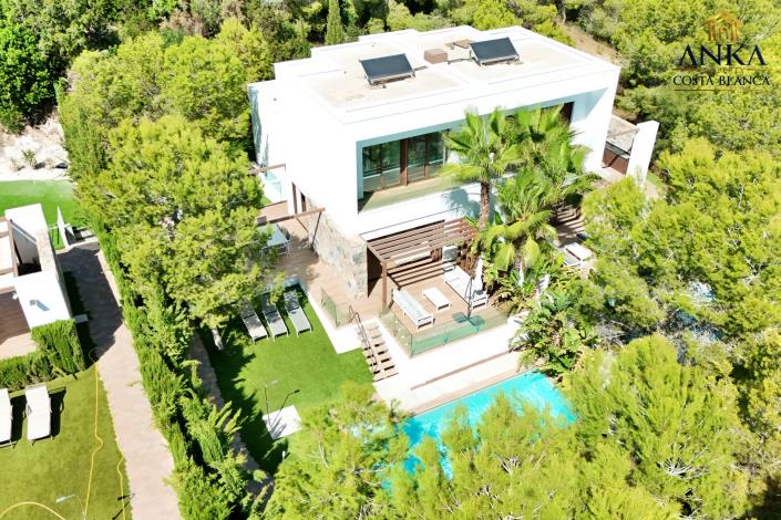 Image No.6-Villa de 4 chambres à vendre à Orihuela Costa