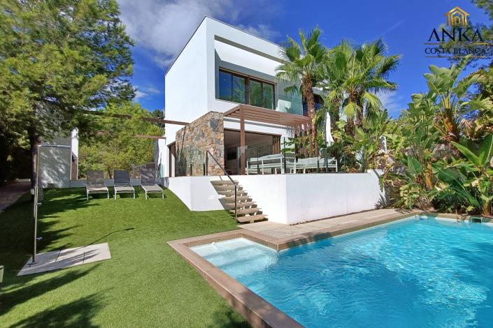 Image No.3-Villa de 4 chambres à vendre à Orihuela Costa