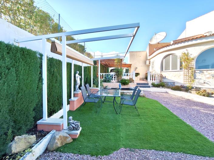 Image No.6-4 Bed Villa / Detached for sale