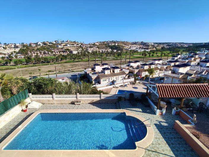 Image No.42-4 Bed Villa / Detached for sale