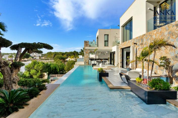 Image No.7-Villa de 4 chambres à vendre à Las Colinas Golf