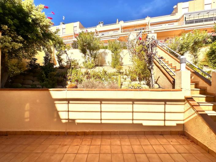 Image No.22-4 Bed Townhouse for sale