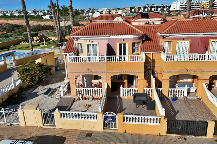 Image No.3-2 Bed Townhouse for sale