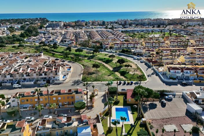 Image No.5-2 Bed Townhouse for sale