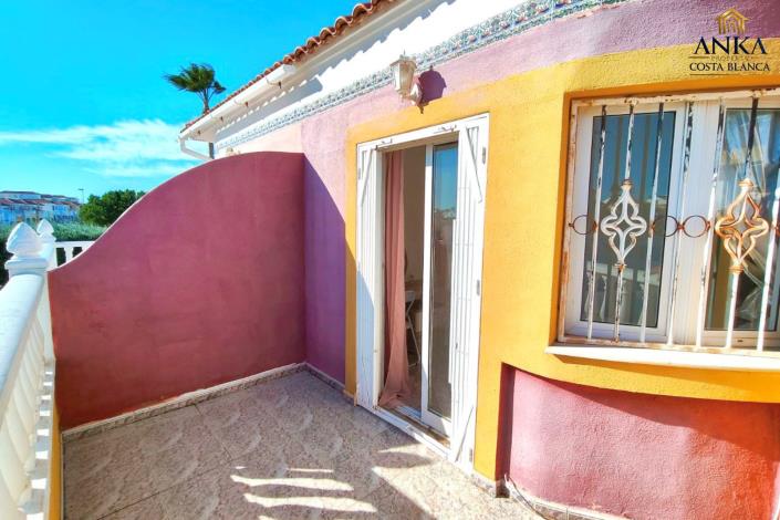 Image No.24-2 Bed Townhouse for sale