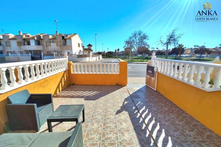 Image No.32-2 Bed Townhouse for sale