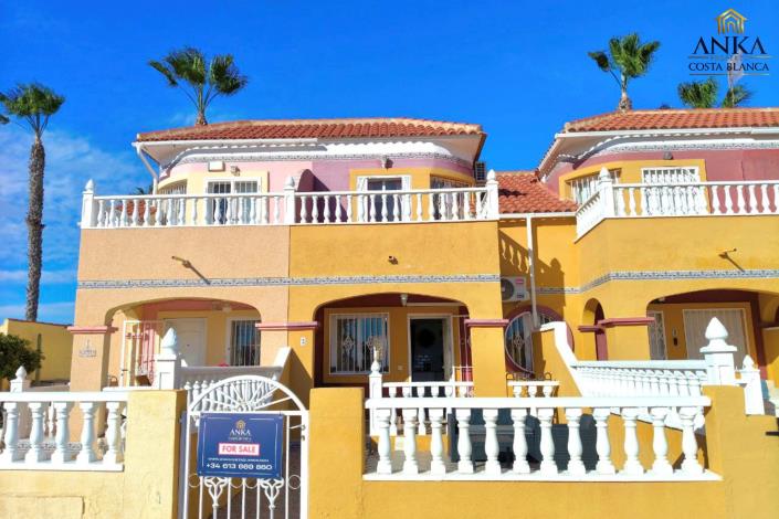 Image No.33-2 Bed Townhouse for sale