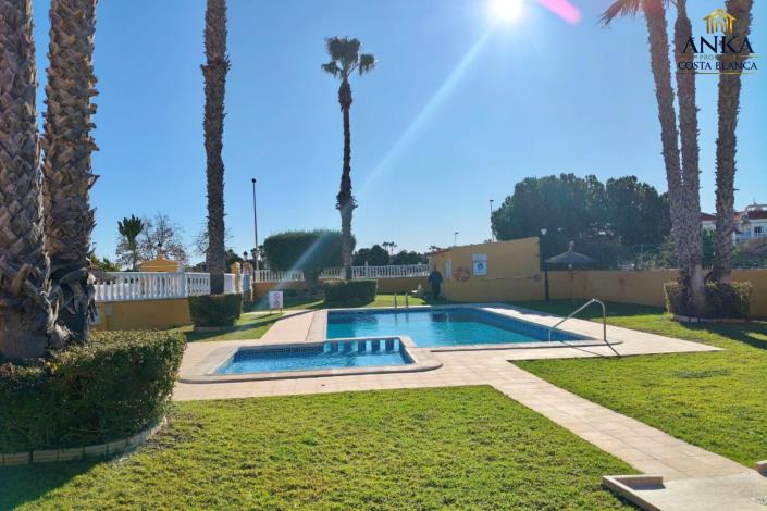 Image No.35-2 Bed Townhouse for sale