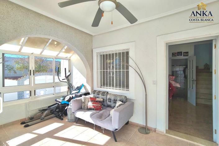 Image No.13-4 Bed Villa / Detached for sale