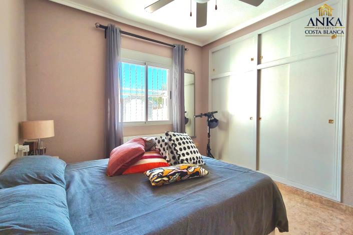 Image No.15-4 Bed Villa / Detached for sale