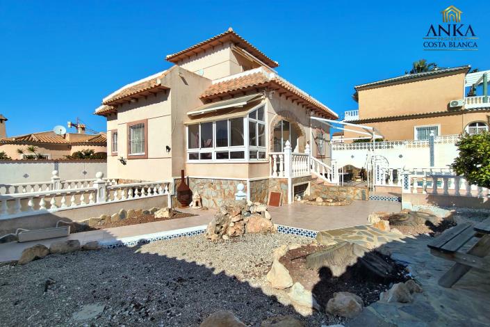 Image No.30-4 Bed Villa / Detached for sale