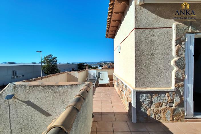 Image No.37-4 Bed Villa / Detached for sale