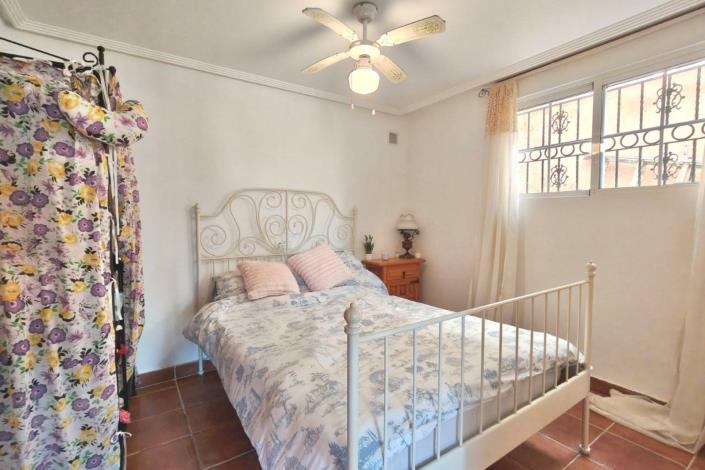 Image No.10-3 Bed Villa / Detached for sale