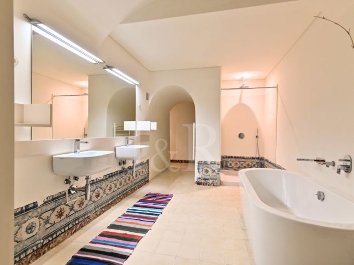 Image No.24-3 Bed Apartment for sale