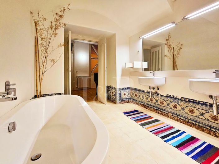 Image No.25-3 Bed Apartment for sale