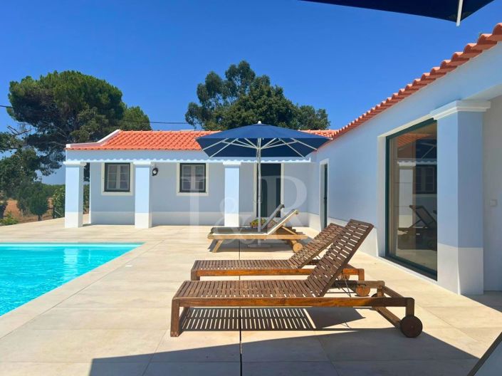 Image No.2-5 Bed Farmhouse for sale