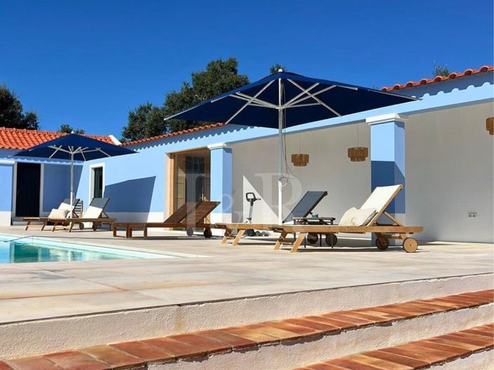 Image No.3-5 Bed Farmhouse for sale