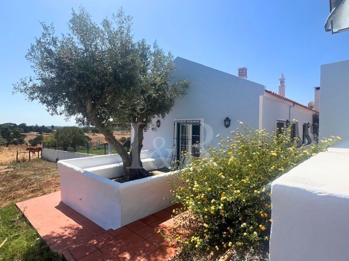 Image No.32-5 Bed Farmhouse for sale