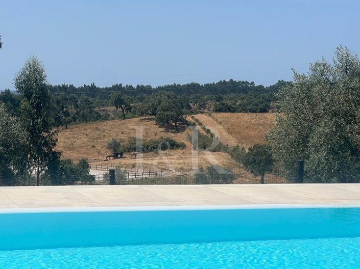 Image No.6-5 Bed Farmhouse for sale