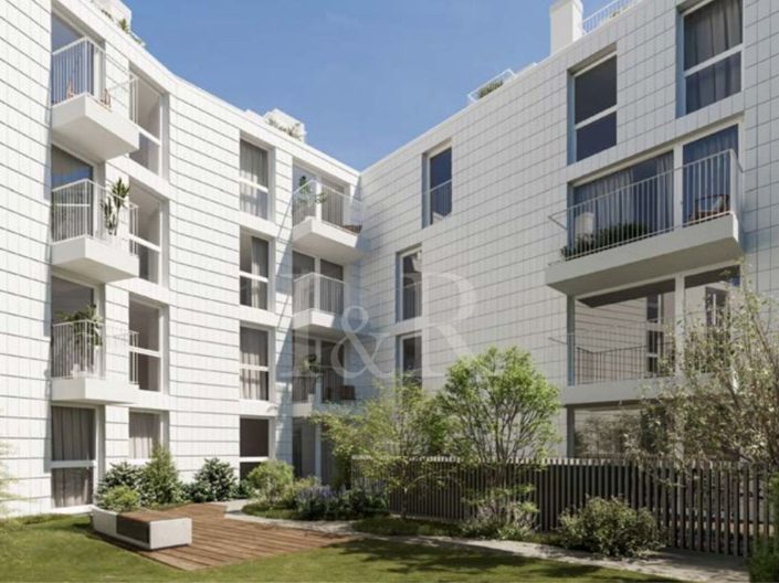 Image No.9-4 Bed Apartment for sale