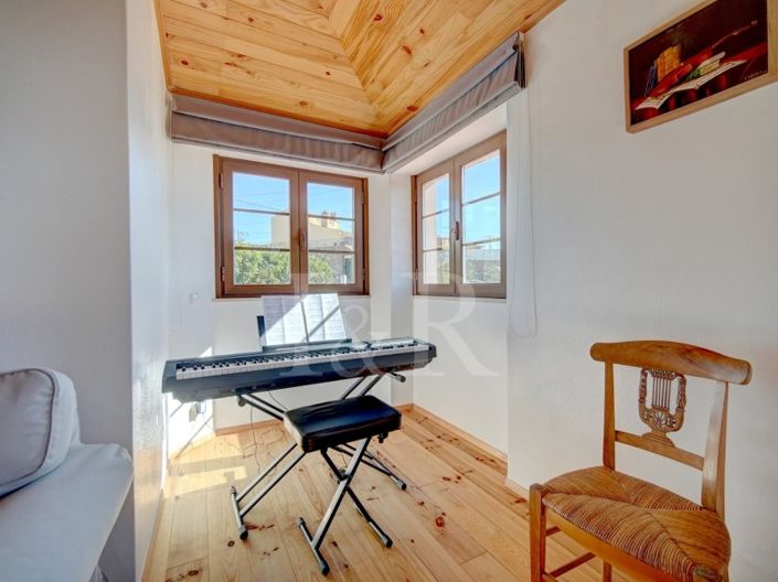 Image No.33-2 Bed House for sale