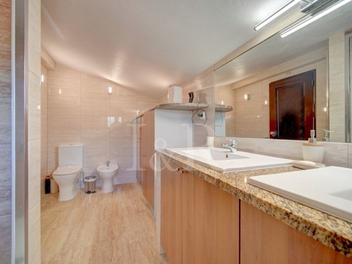 Image No.34-2 Bed House for sale