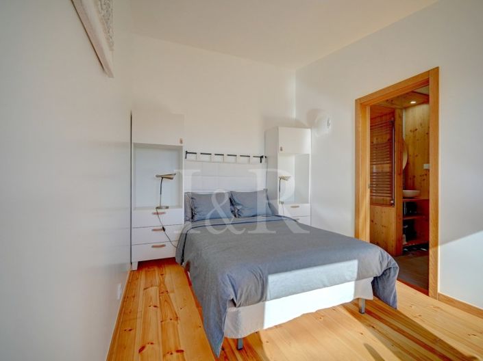 Image No.44-2 Bed House for sale