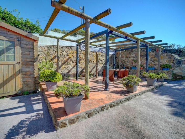 Image No.5-2 Bed House for sale