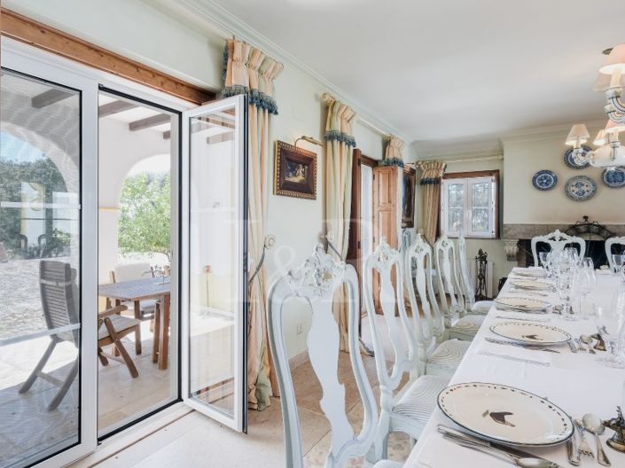 Image No.19-6 Bed Farmhouse for sale