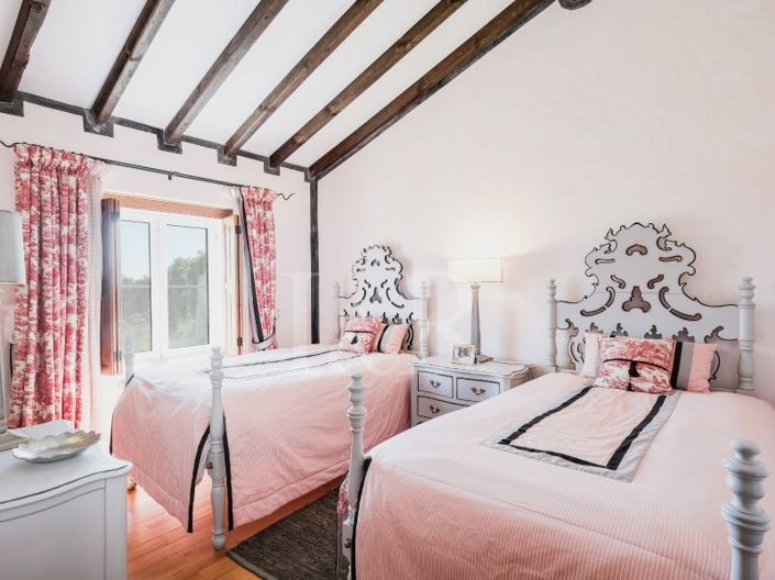 Image No.31-6 Bed Farmhouse for sale