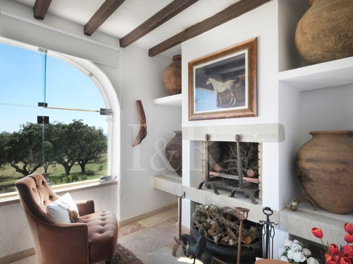 Image No.47-6 Bed Farmhouse for sale