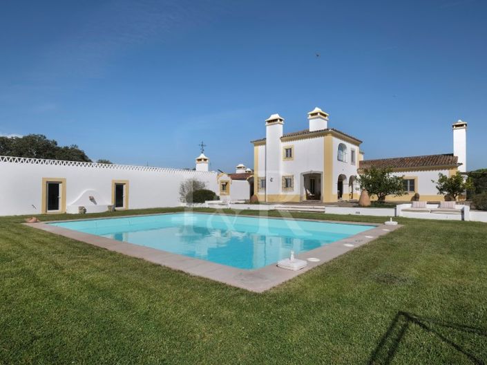 Image No.53-6 Bed Farmhouse for sale