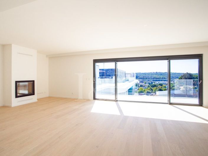 Image No.4-4 Bed Apartment for sale