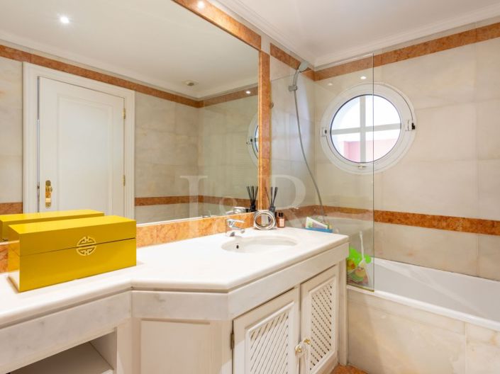 Image No.12-1 Bed Apartment for sale