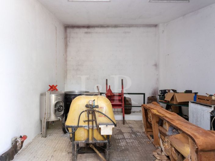 Image No.34-7 Bed Farmhouse for sale