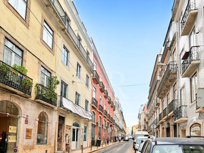 Image No.17-2 Bed Apartment for sale