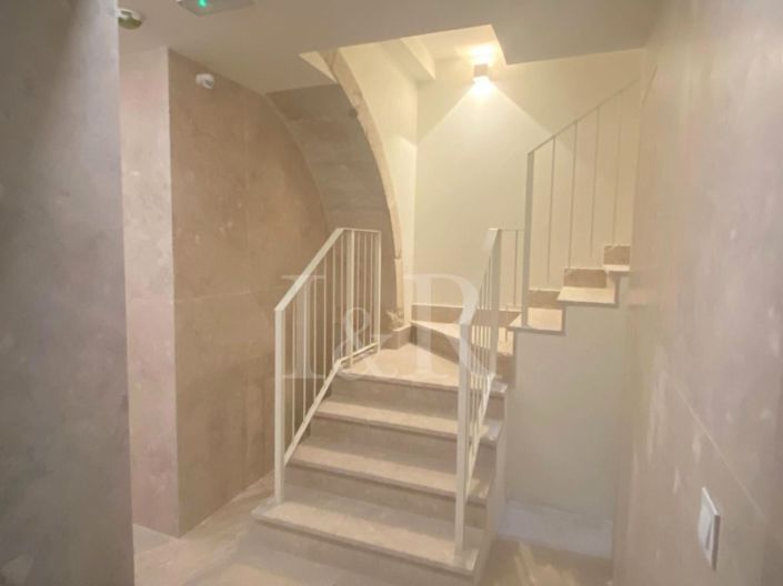 Image No.23-2 Bed Apartment for sale