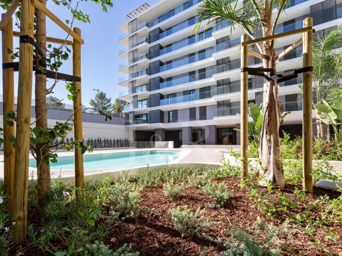 Image No.22-4 Bed Apartment for sale