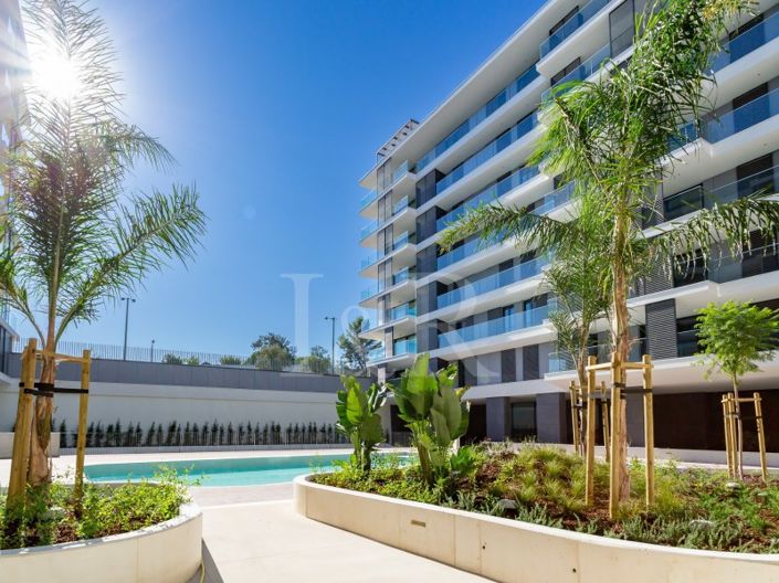 Image No.24-4 Bed Apartment for sale