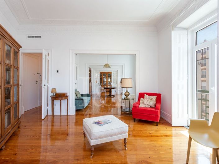Image No.1-4 Bed Apartment for sale