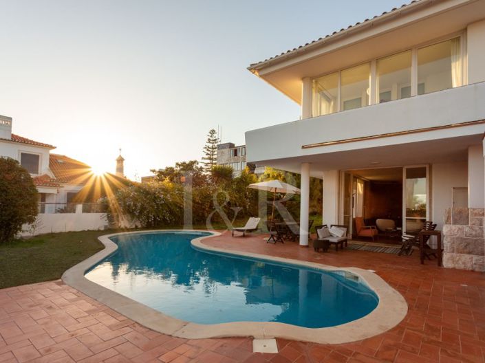 Image No.10-4 Bed House for sale